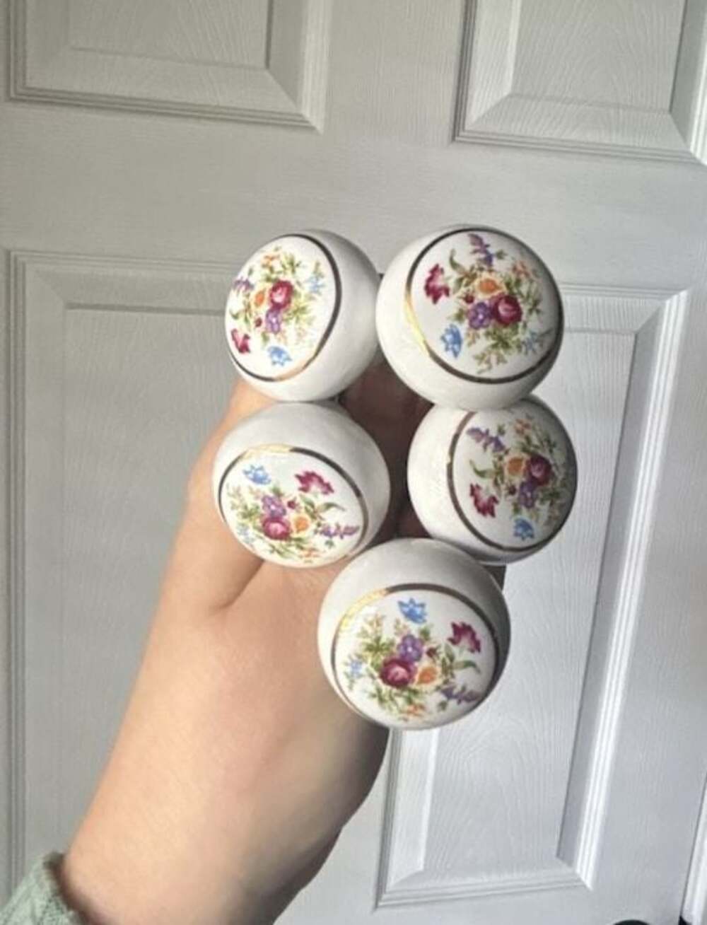 Set of 5 Liberty White Floral Ceramic Cabinet Knobs with Gold Trim